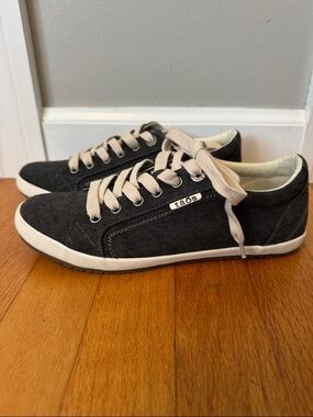 Taos Star Canvas Sneakers Charcoal Women’s 7 New